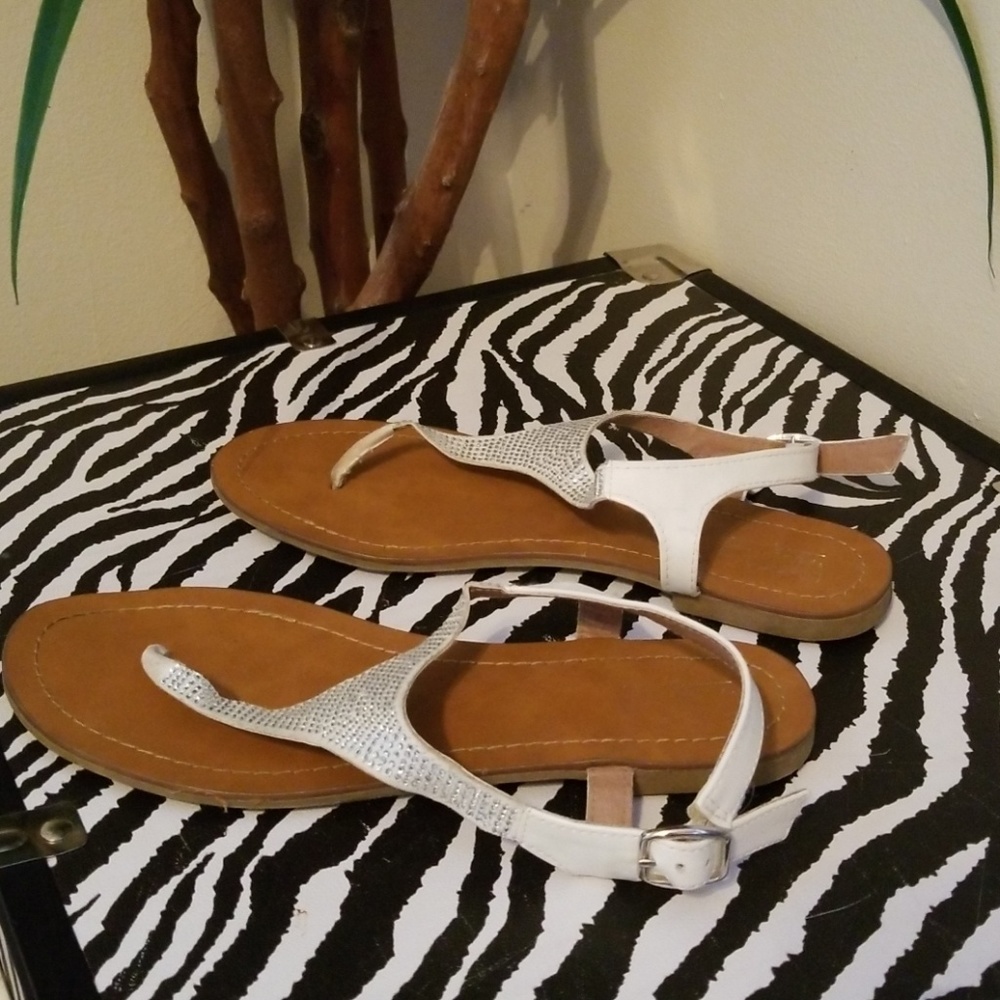 Rhinestone flat sandals